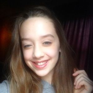 Meet your Posher, Aija